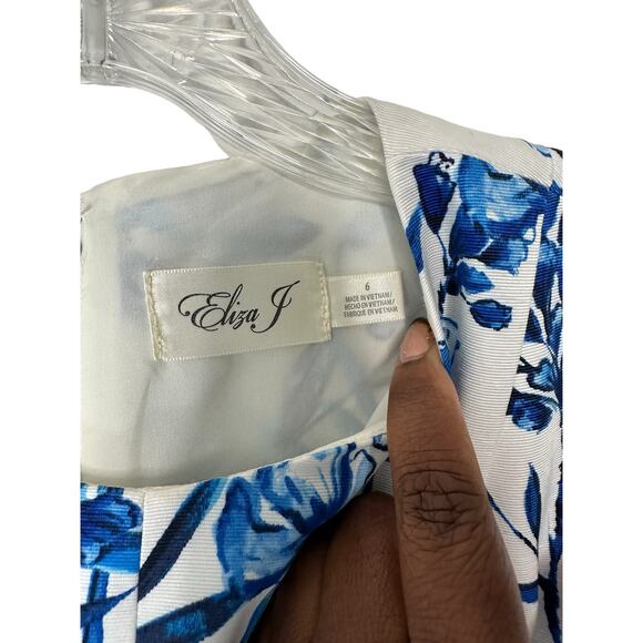 Eliza J‎ Blue White Floral Cocktail Hour Sleeveless Sheath Midi Dress Size 6 - Picture 2 of 10
